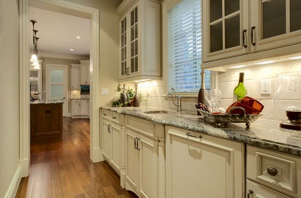 Butlers Pantry Installation in Burleson